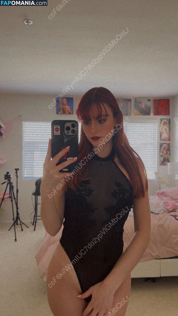 Magazine.rooster / Maggie Roscher Nud OnlyFans  Fotografie scursă #16