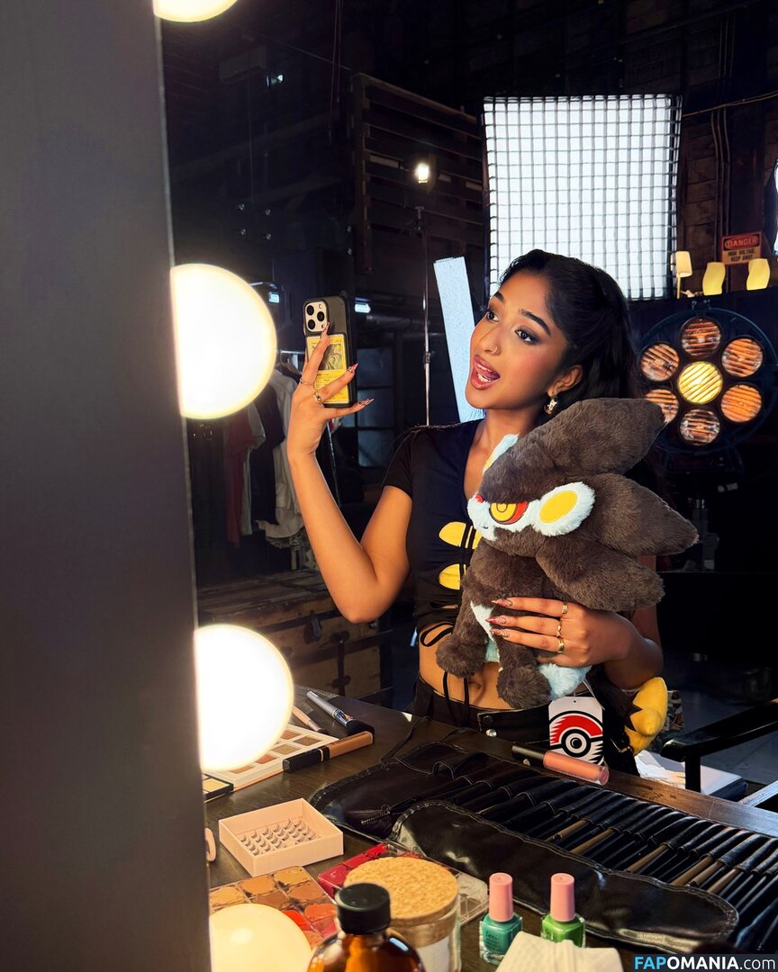 Maitreyi Ramakrishnan / maitreyiramakrishnan / ramakrishnannn Nud OnlyFans  Fotografie scursă #1