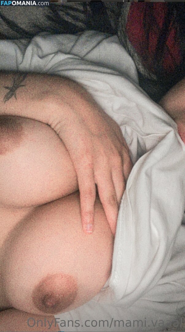 Mami.vaaal / _baby.vaaal_ / baby.vaaal Nud OnlyFans  Fotografie scursă #5