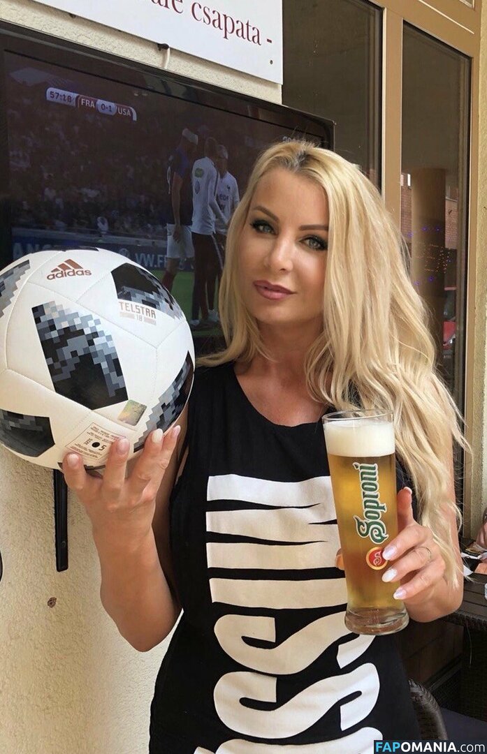 Mandity Izabella / mandityizabella / mandityizabella_fotomodell Nud OnlyFans  Fotografie scursă #1