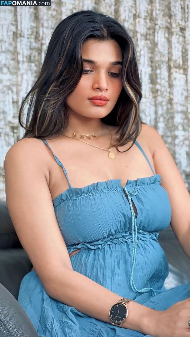 Mansi Suravase Nud OnlyFans  Fotografie scursă #3