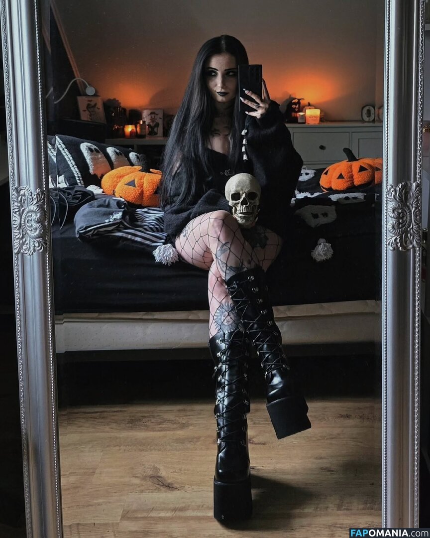 Marciasrarcia / Marta M. Nud OnlyFans  Fotografie scursă #4