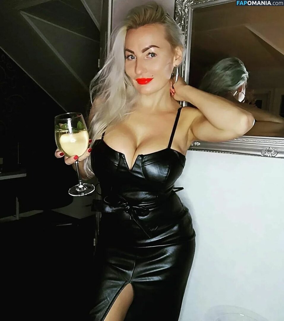 Marika Fingerroos / MarikaFinkku / fingerroos.marika / marikafingerroos Nud OnlyFans  Fotografie scursă #36