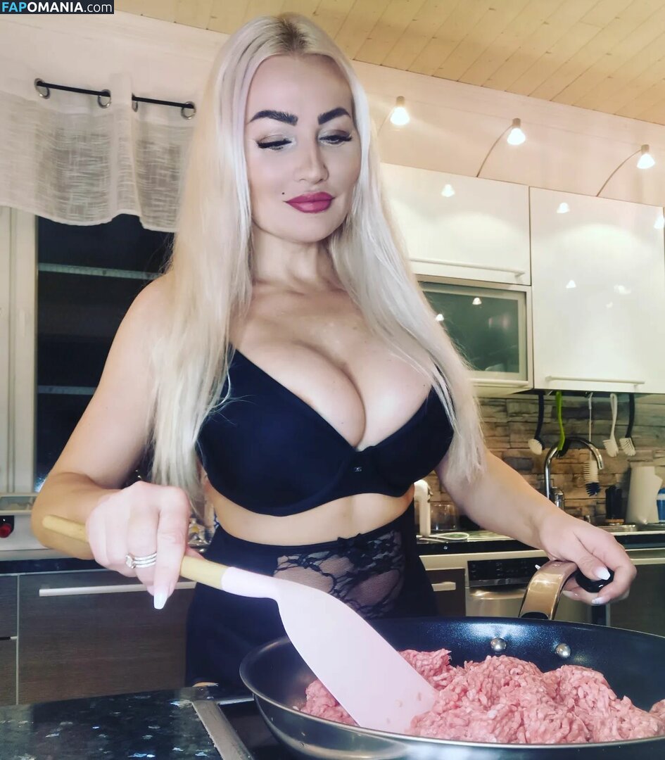 Marika Fingerroos / MarikaFinkku / fingerroos.marika / marikafingerroos Nud OnlyFans  Fotografie scursă #42