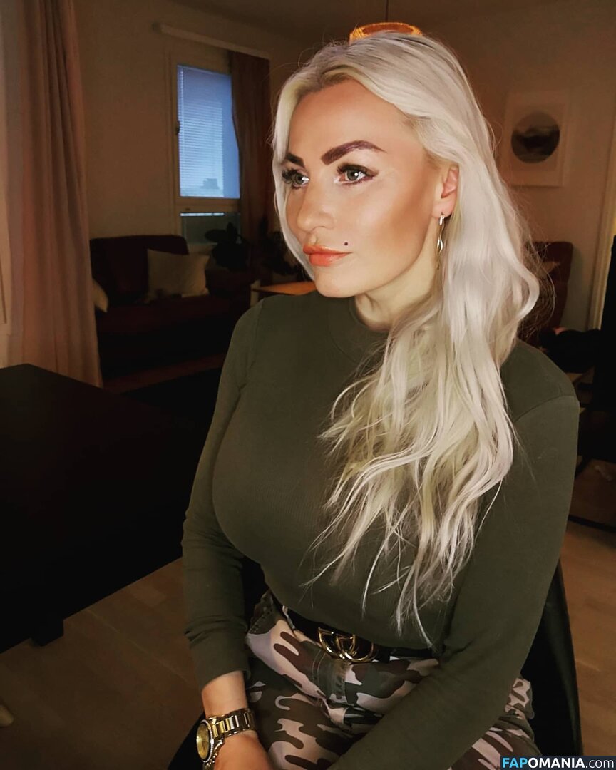 Marika Fingerroos / MarikaFinkku / fingerroos.marika / marikafingerroos Nud OnlyFans  Fotografie scursă #50