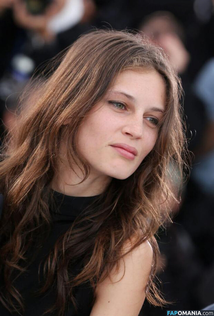 Marine Vacth / https: / marine_vacth / marinvacth Nud OnlyFans  Fotografie scursă #6