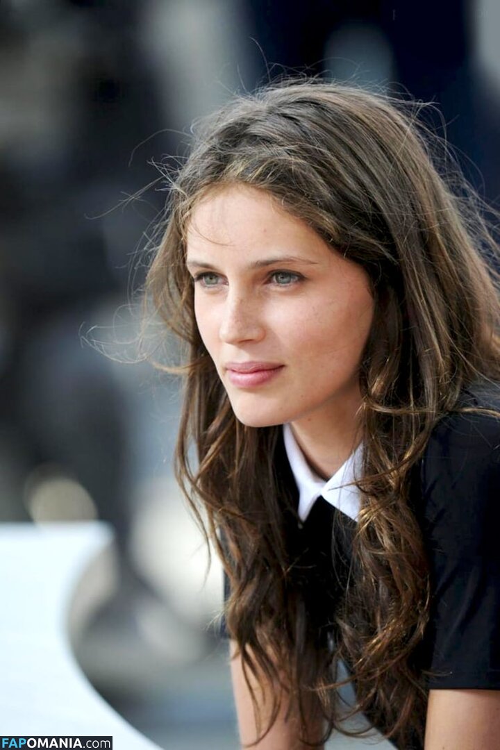Marine Vacth / https: / marine_vacth / marinvacth Nud OnlyFans  Fotografie scursă #9