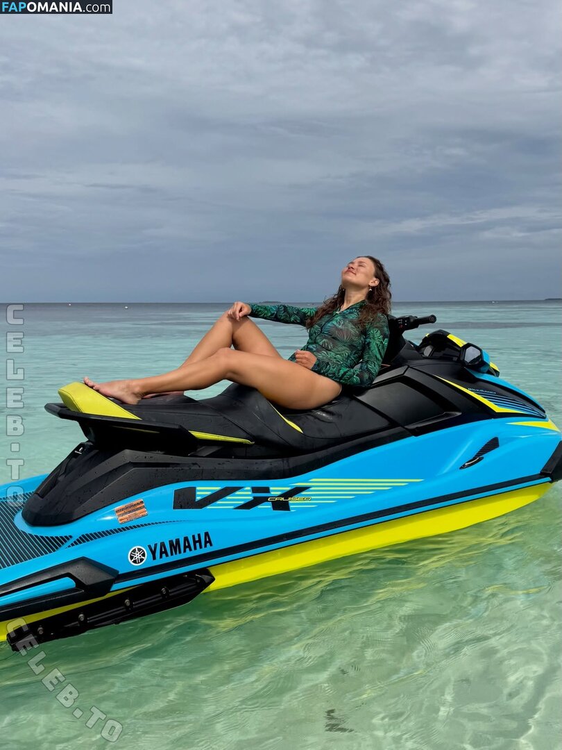 Marusya Shiklina / Marusya outdoors / marusya / marusya.shiklina Nud OnlyFans  Fotografie scursă #188