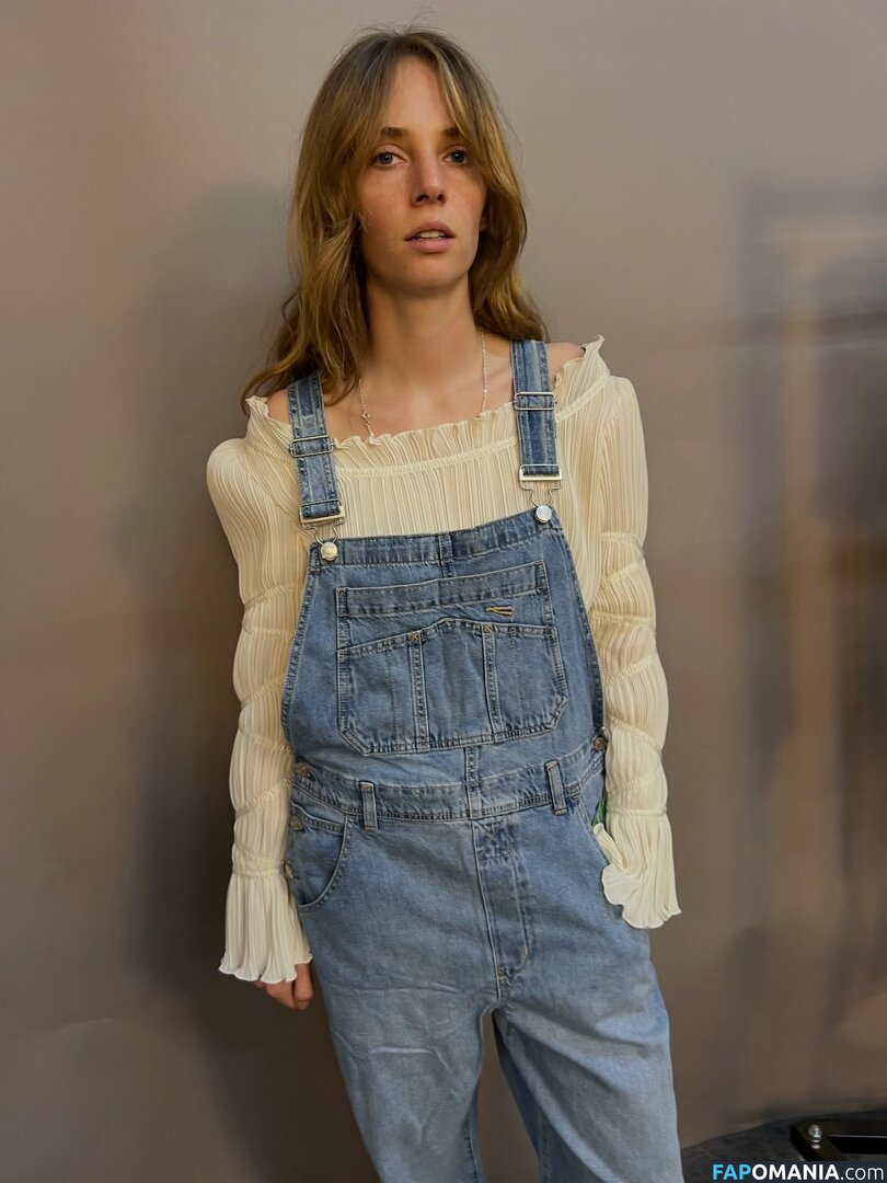 Maya Hawke / maya_hawke / neohawk2 Nud OnlyFans  Fotografie scursă #479