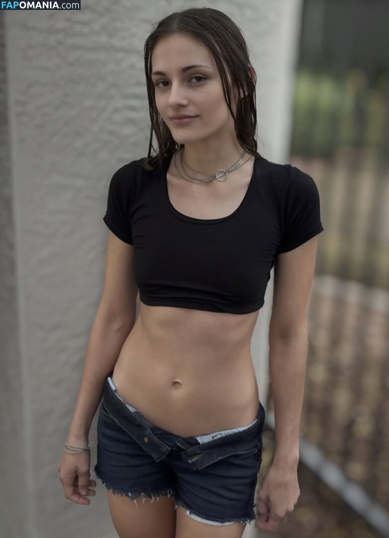 mazikeengme Nud OnlyFans  Fotografie scursă #4