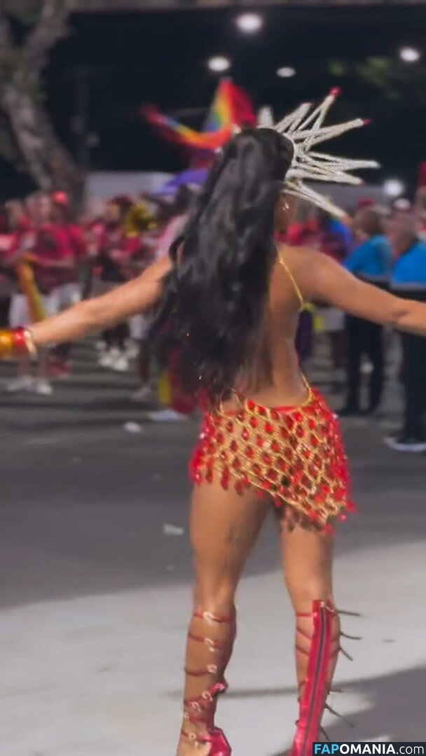 MC Rebecca / rebecca Nud OnlyFans  Fotografie scursă #12