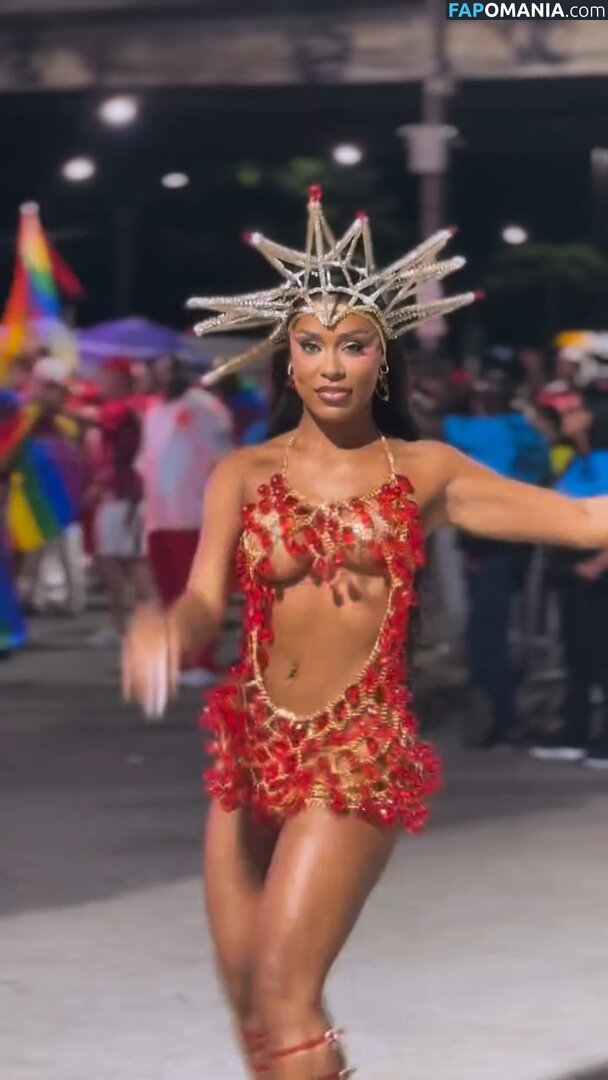 MC Rebecca / rebecca Nud OnlyFans  Fotografie scursă #13