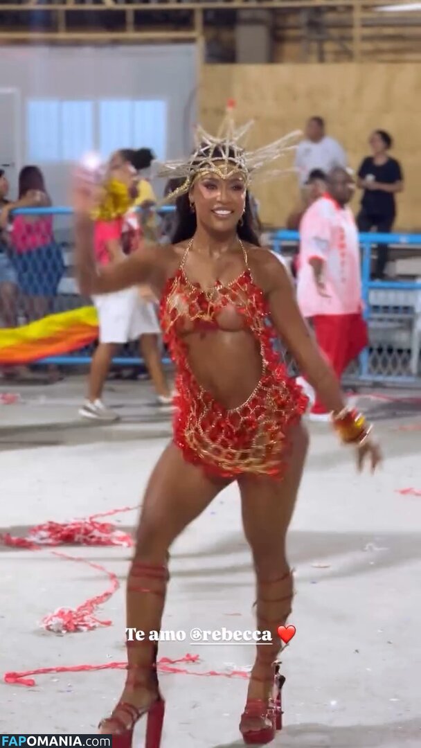 MC Rebecca / rebecca Nud OnlyFans  Fotografie scursă #16