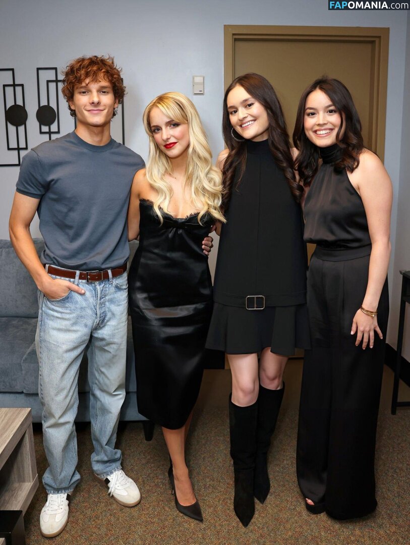 Mckenna Grace / mckennagrace / mckennagraceful Nud OnlyFans  Fotografie scursă #154