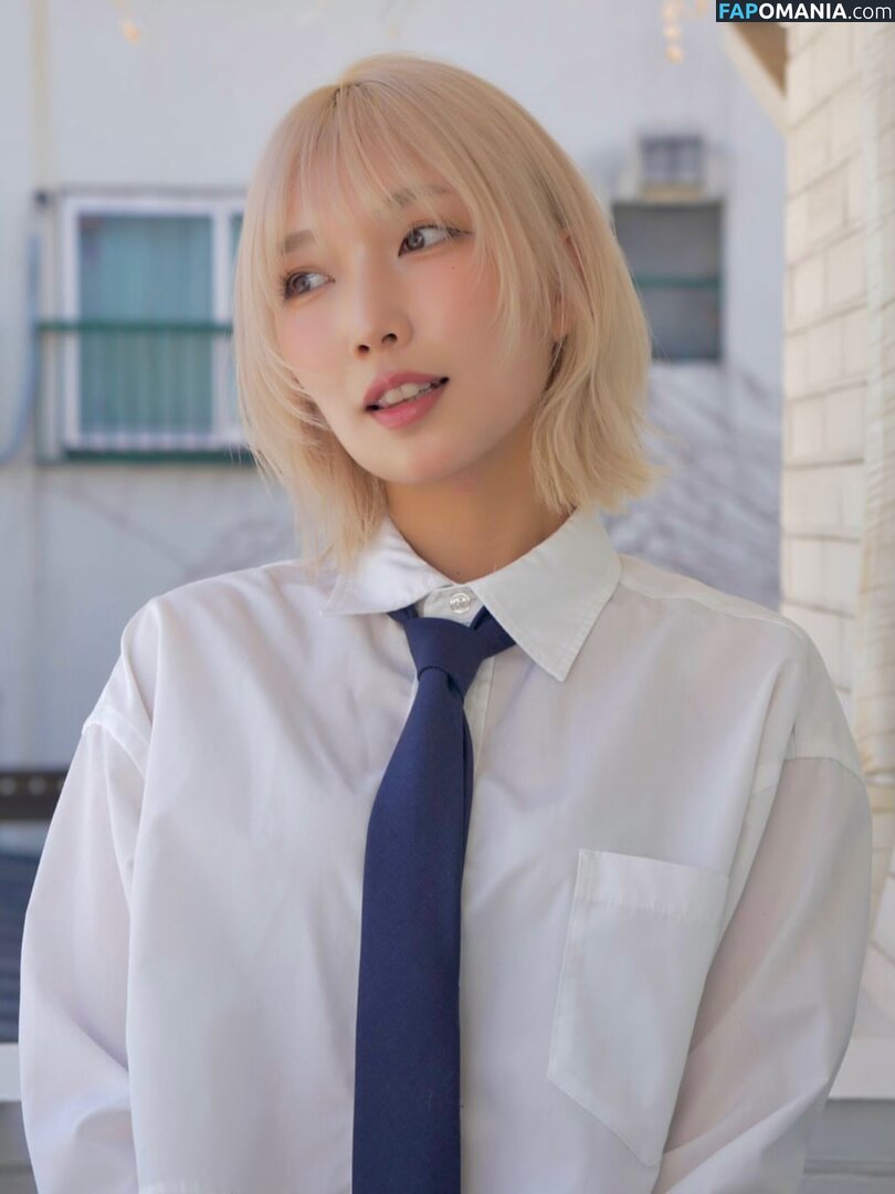 Mea Shimotsuki / https: / melomea030 Nud OnlyFans  Fotografie scursă #3
