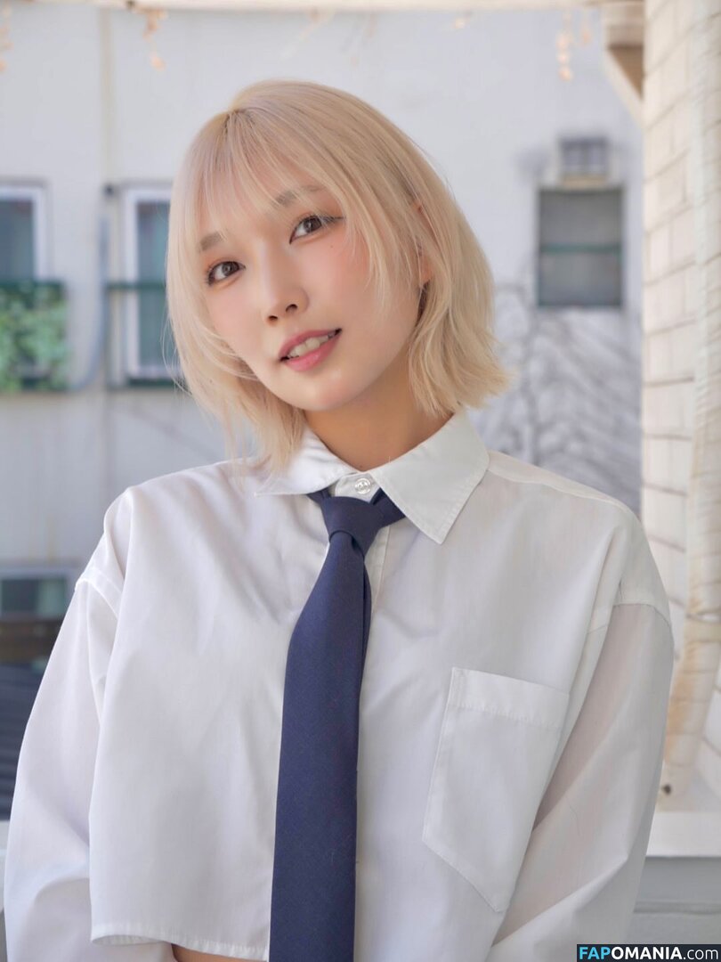 Mea Shimotsuki / https: / melomea030 Nud OnlyFans  Fotografie scursă #4