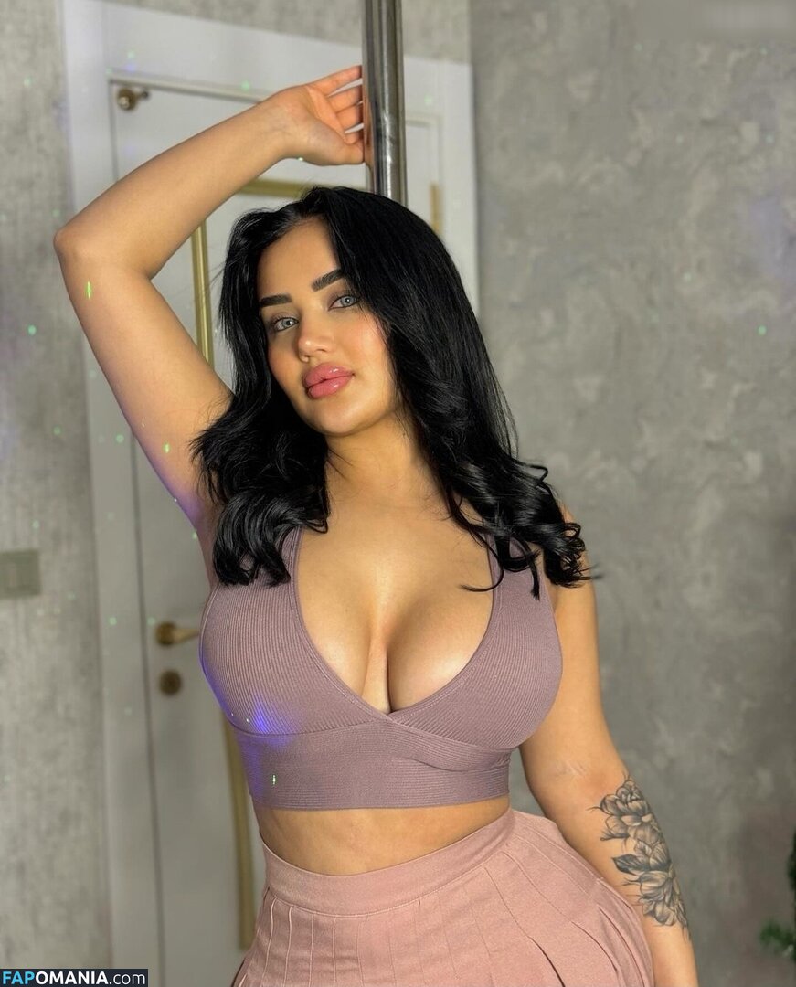 Melek Azad / melek.azd / melekazad Nud OnlyFans  Fotografie scursă #32