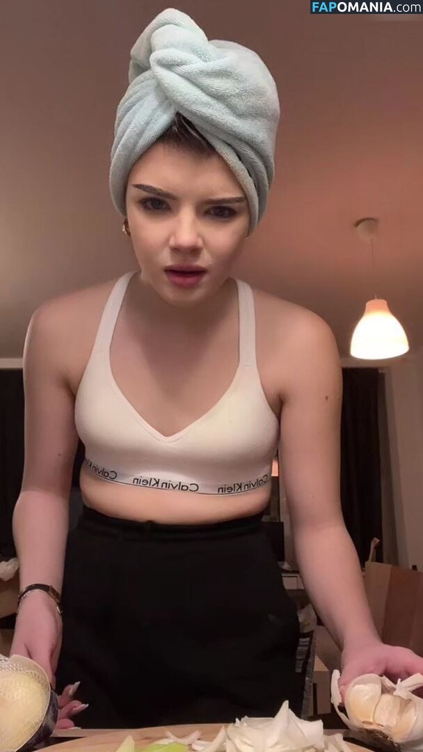 German influencer / Melina Celine / celinemelina / melinaceline Nud OnlyFans  Fotografie scursă #179