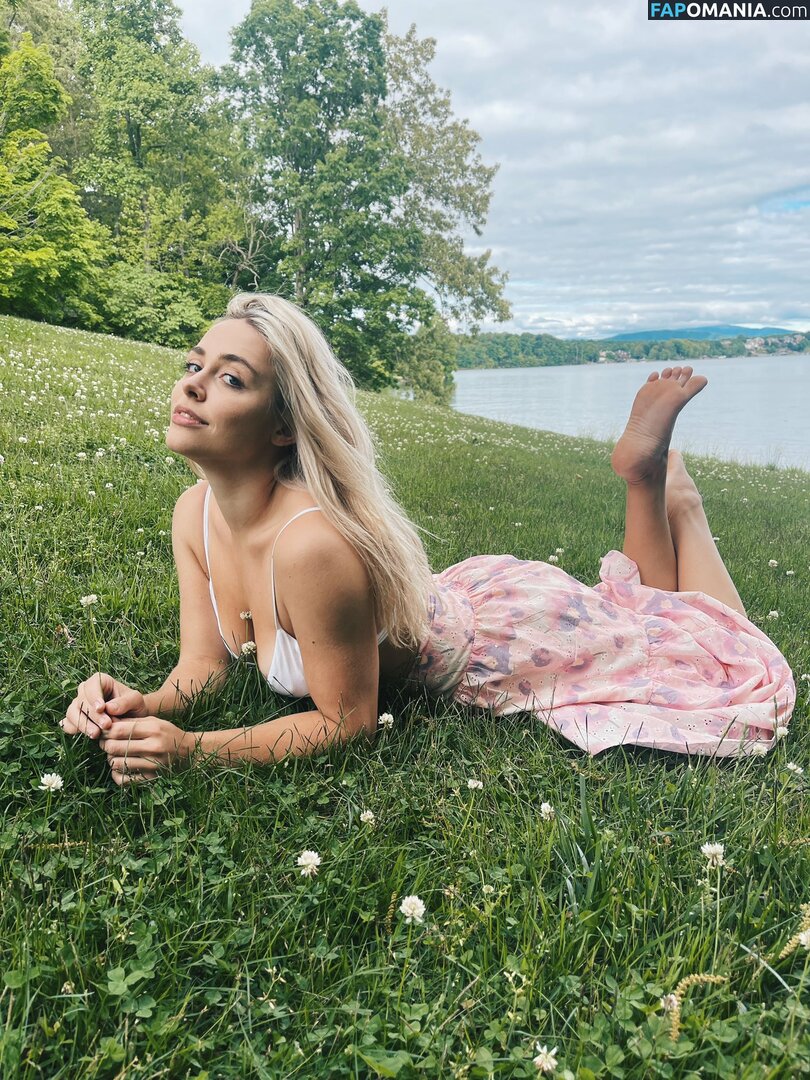 Melina Goransson / melina / melina.goransson / melina_goransson Nud OnlyFans  Fotografie scursă #9