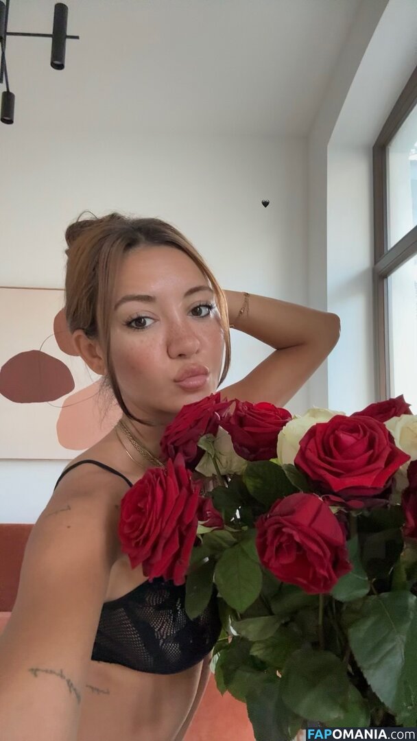 Merve Özkan / merv.ozkn Nud OnlyFans  Fotografie scursă #3