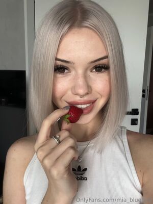 mia_bluebird