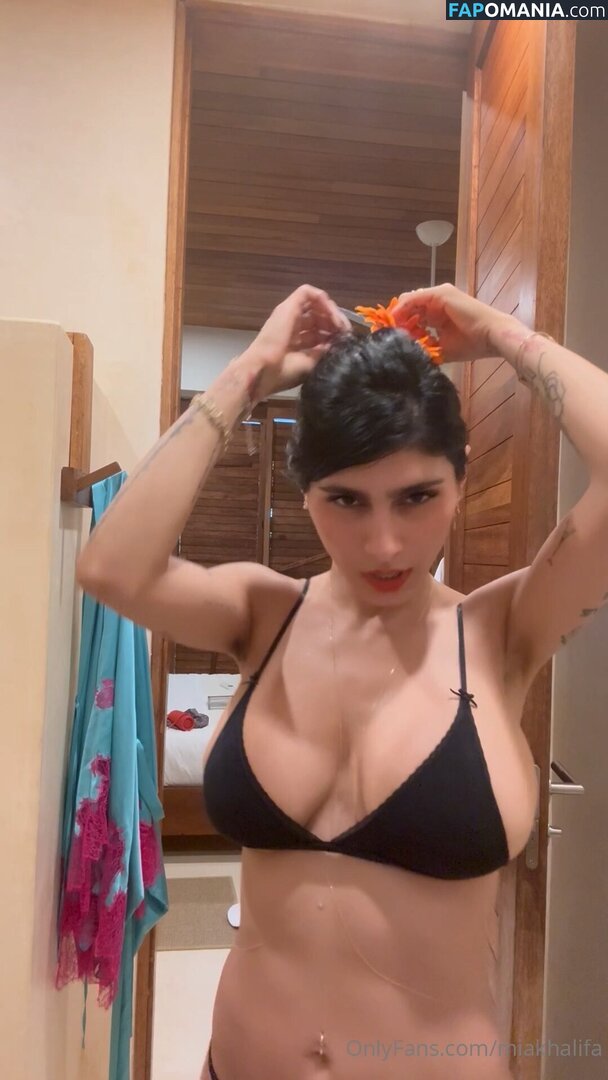 Mia Khalifa / https: / miakhalifa Nud OnlyFans  Fotografie scursă #118