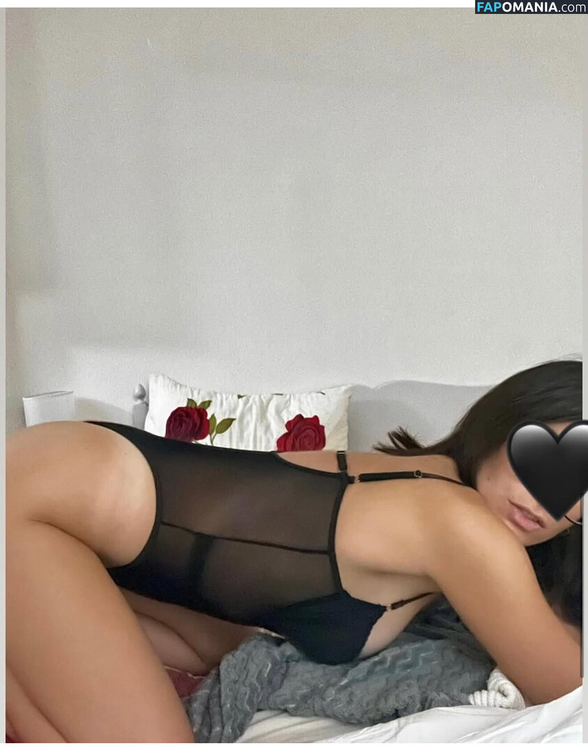 Mia Lark / Mialark.gr Nud OnlyFans  Fotografie scursă #2