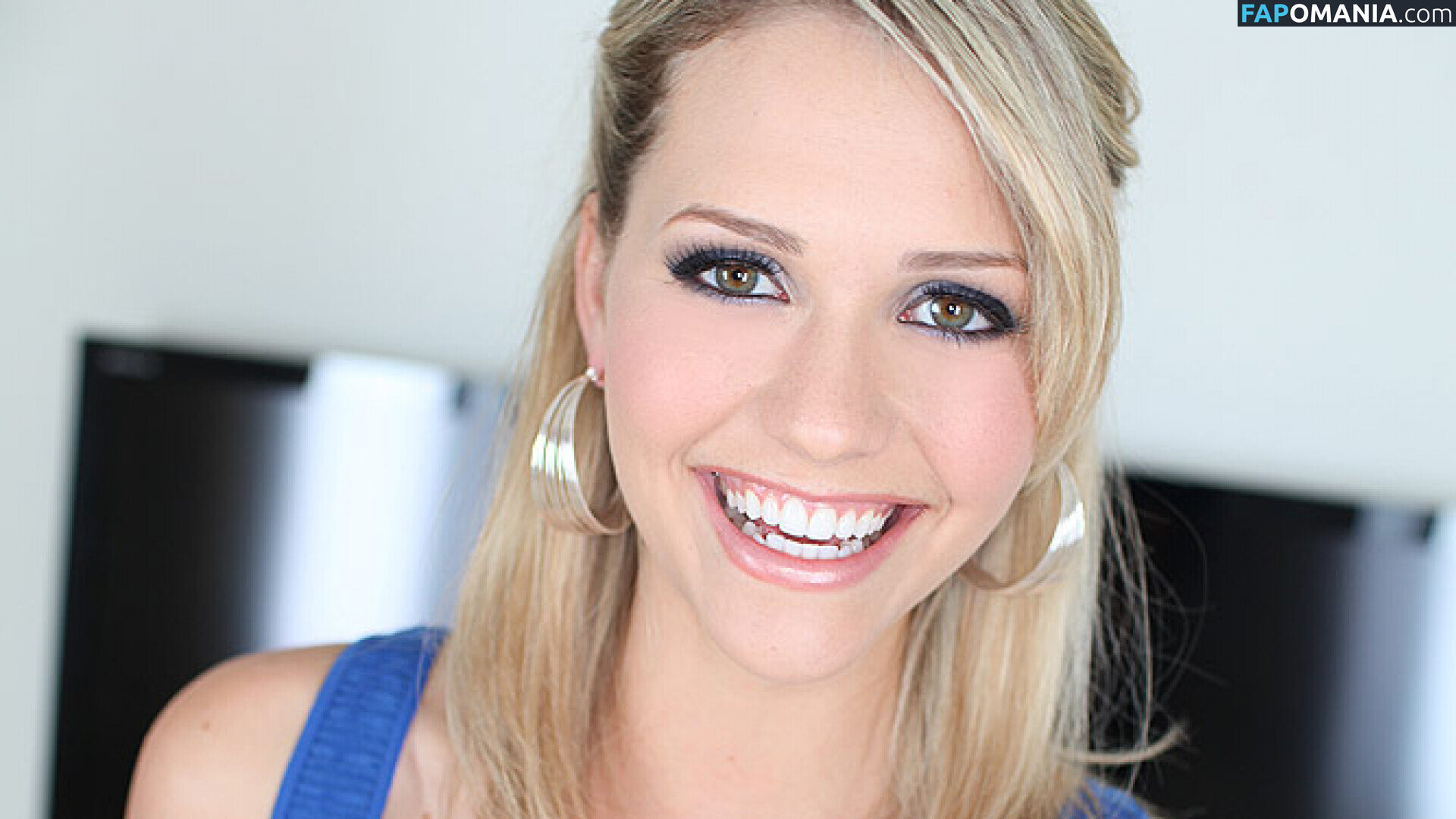 Mia Malkova / https: / miamalkova Nud OnlyFans  Fotografie scursă #72