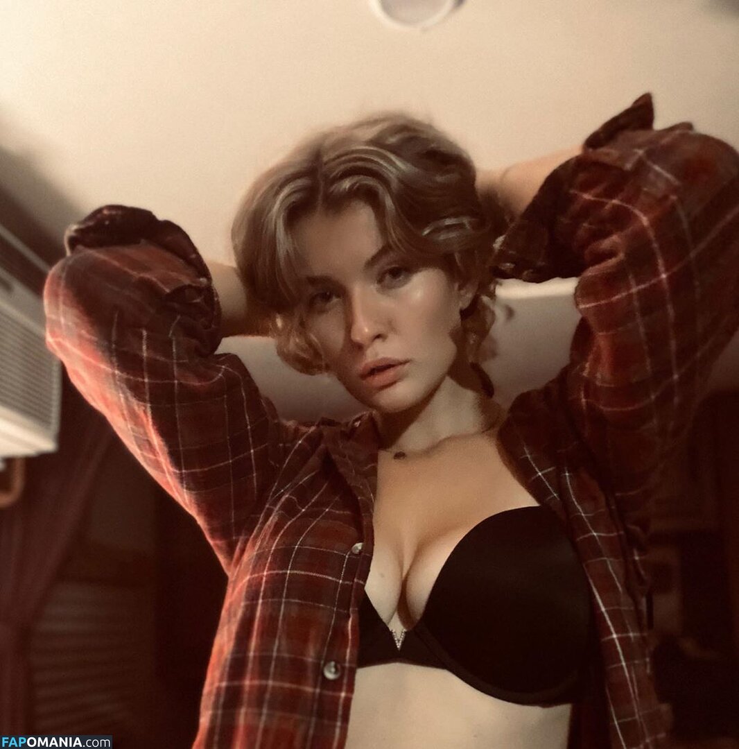 MelanoOffical / Mia Melano / https: / mia_melano / officialmiamelano Nud OnlyFans  Fotografie scursă #254