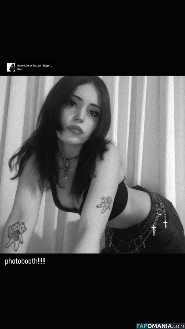 Mia Rodriguez / mia.rodriguez.z.z / miaaarodriguezzz / miarodriguezfeet Nud OnlyFans  Fotografie scursă #35