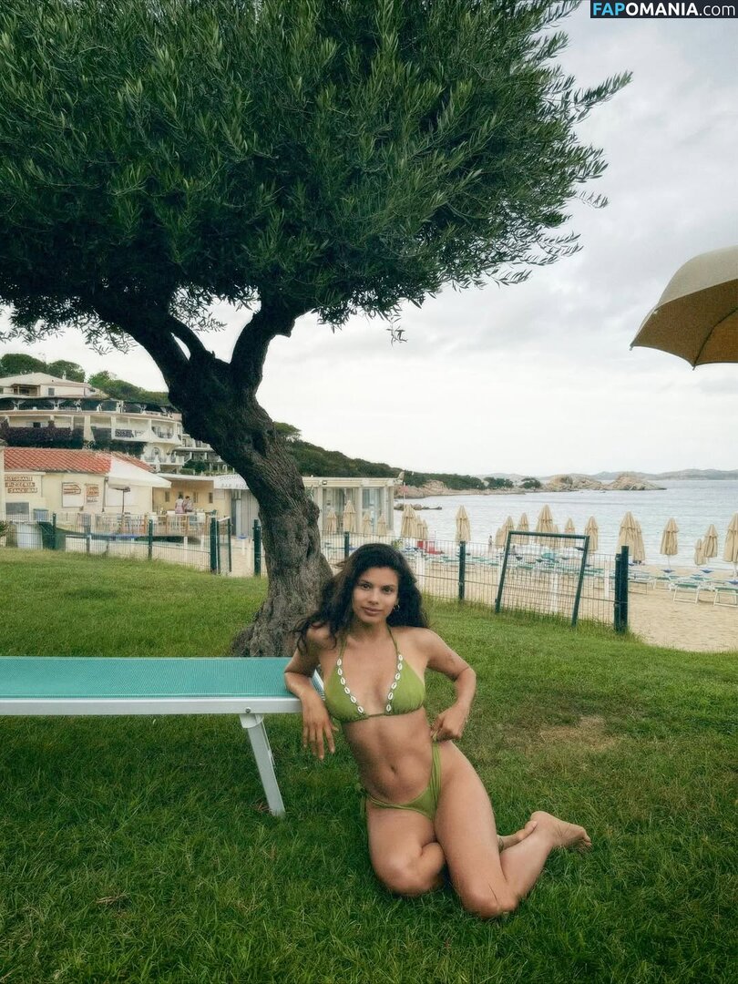 Michelle Andrade / https: / mish_andrade / mishvirmish Nud OnlyFans  Fotografie scursă #10