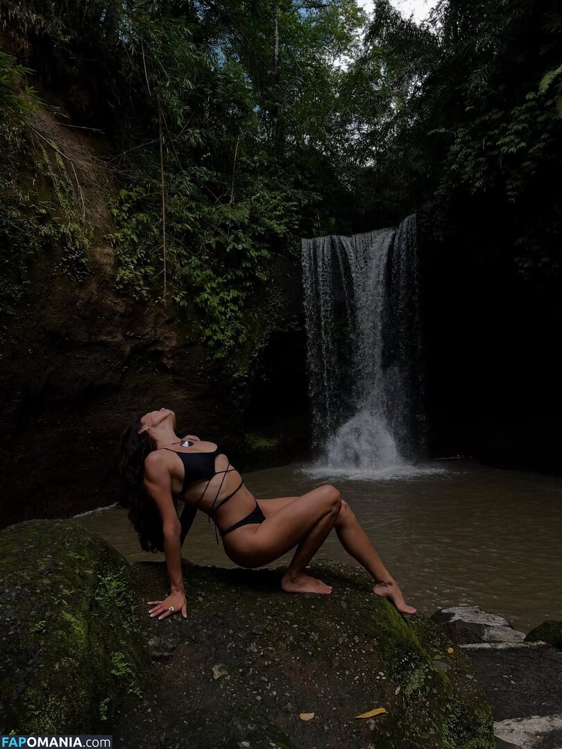 Michelle Andrade / https: / mish_andrade / mishvirmish Nud OnlyFans  Fotografie scursă #11