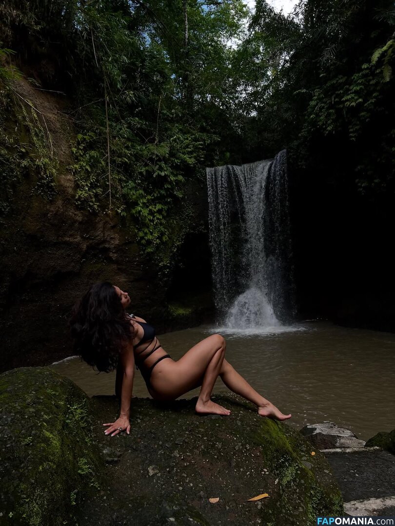 Michelle Andrade / https: / mish_andrade / mishvirmish Nud OnlyFans  Fotografie scursă #13