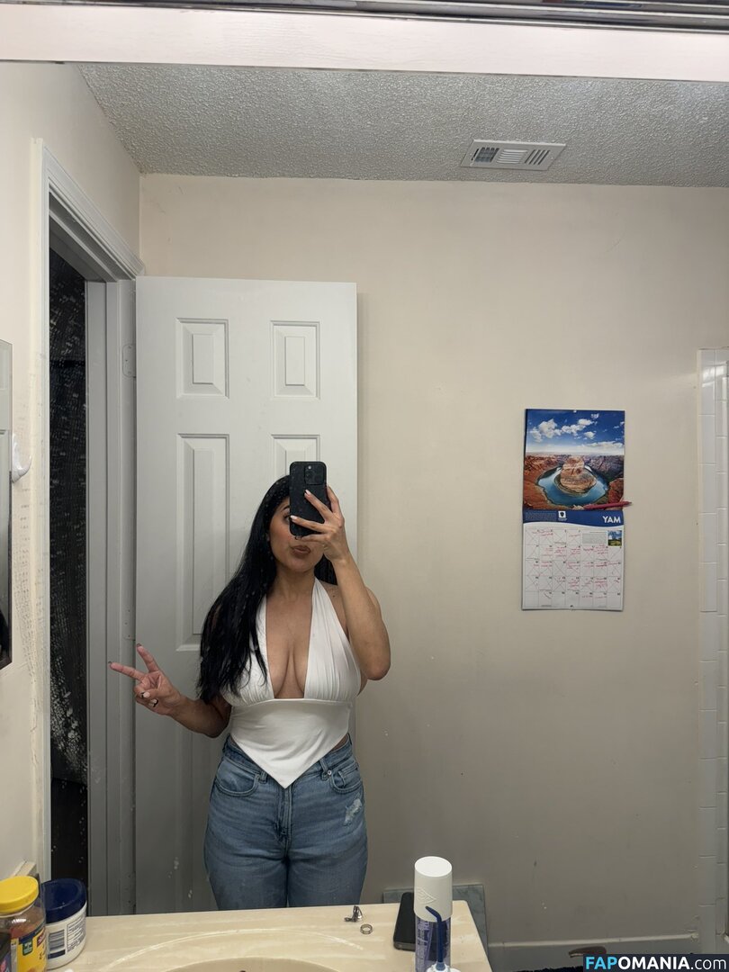 Mikasavader / https: Nud OnlyFans  Fotografie scursă #18