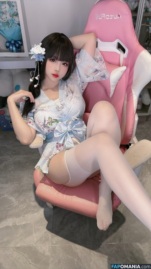 Miko / Mikomikoww / freemikomihokina / mikomikowow Nud OnlyFans  Fotografie scursă #93