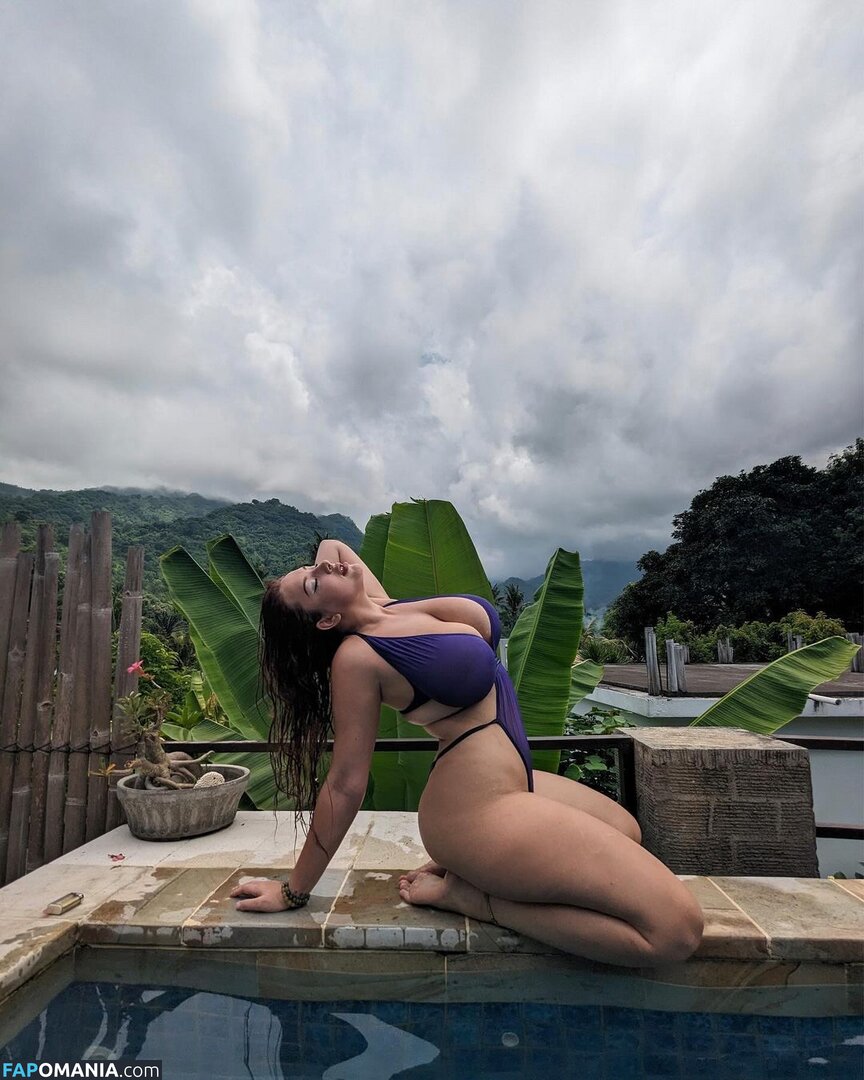 Milada Moore / milada.moore / milada_moore / miladamoore Nud OnlyFans  Fotografie scursă #316