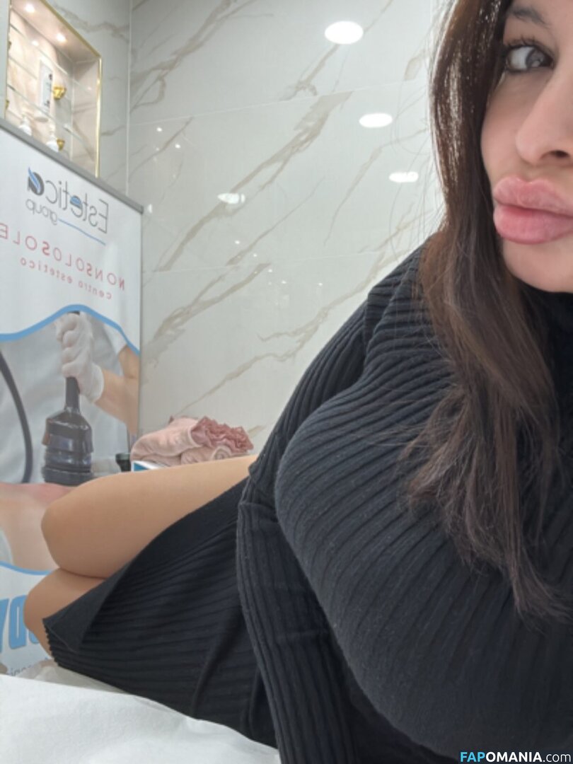 Milena Borrelli / giaguaro_queen / giaguaroqueen_ / giaguaroqueen__ Nud OnlyFans  Fotografie scursă #6