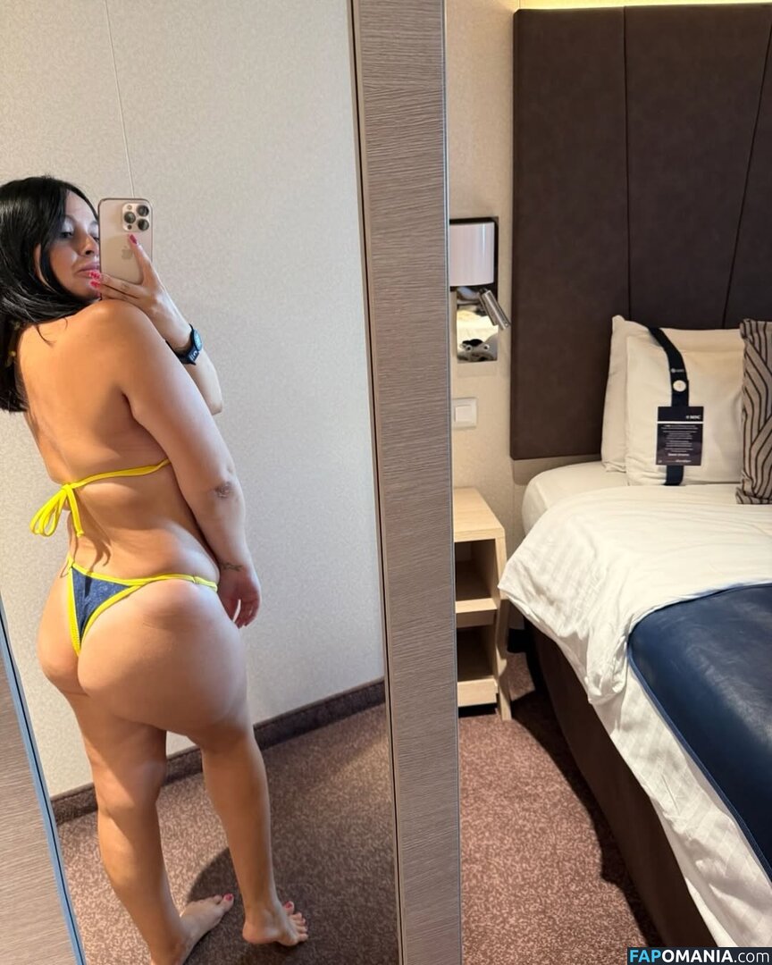 Milena Borrelli / giaguaro_queen / giaguaroqueen_ / giaguaroqueen__ Nud OnlyFans  Fotografie scursă #17