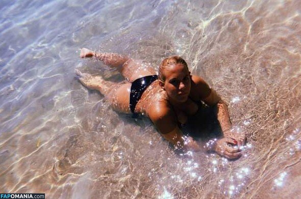 Milena Velba / milena_offical / official_milenavelba / velbamilenaveronikalz Nud OnlyFans  Fotografie scursă #2044