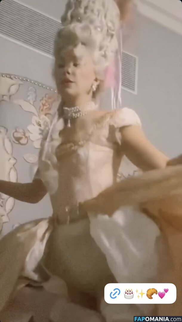 Millie Bobby Brown / milliebobbybrown Nud OnlyFans  Fotografie scursă #117