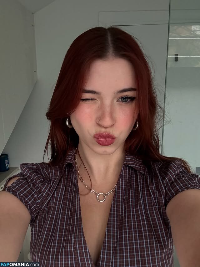 Millkberry / https: / milllkberry Nud OnlyFans  Fotografie scursă #7