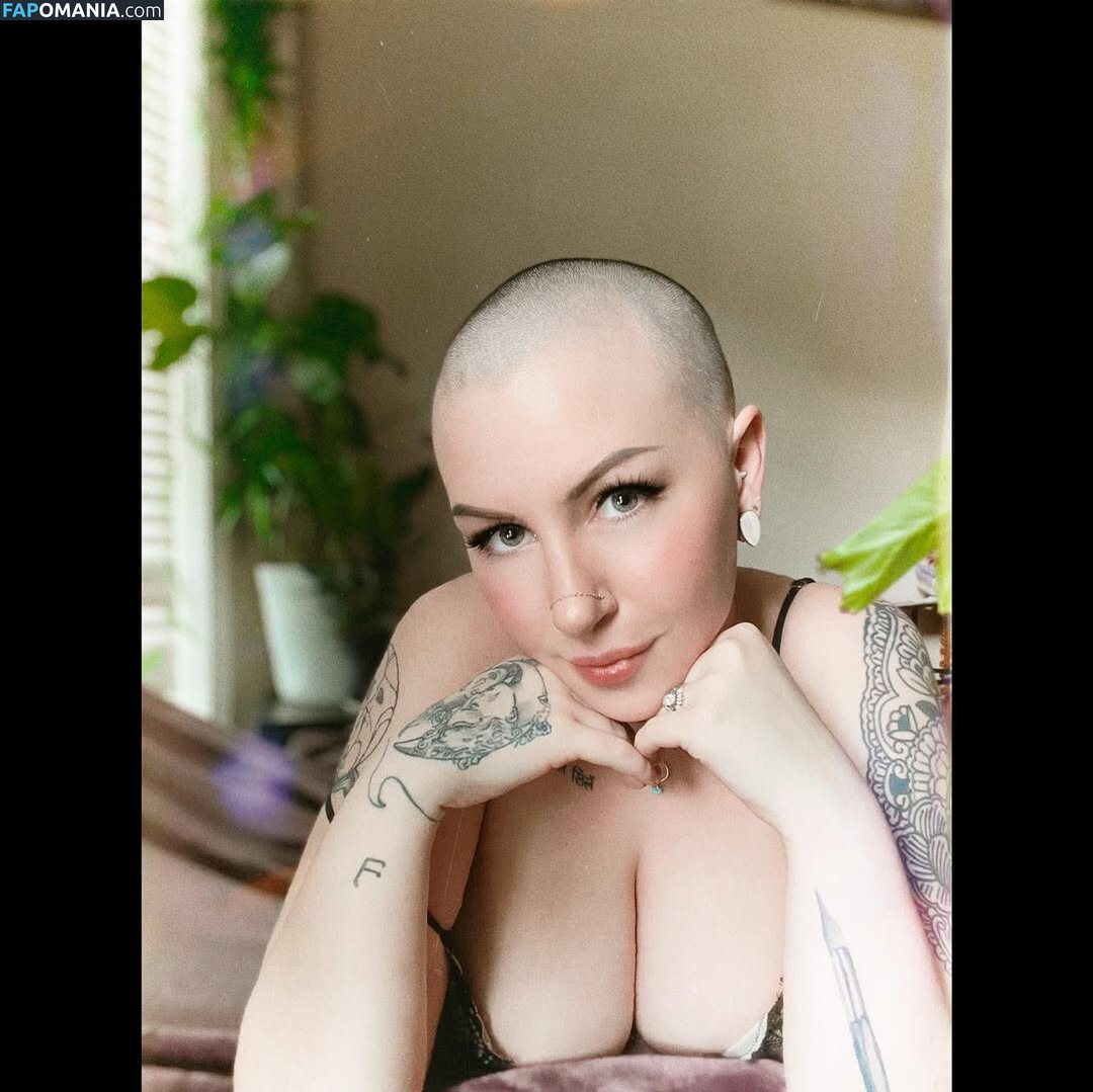 Mimi Flowers / https: / mimi_flowers_premium / mimiflowers_official Nud OnlyFans  Fotografie scursă #11