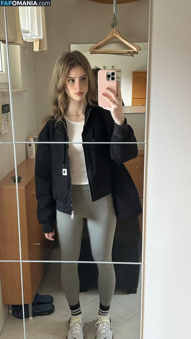 Mira.004 / model_mira Nud OnlyFans  Fotografie scursă #1501