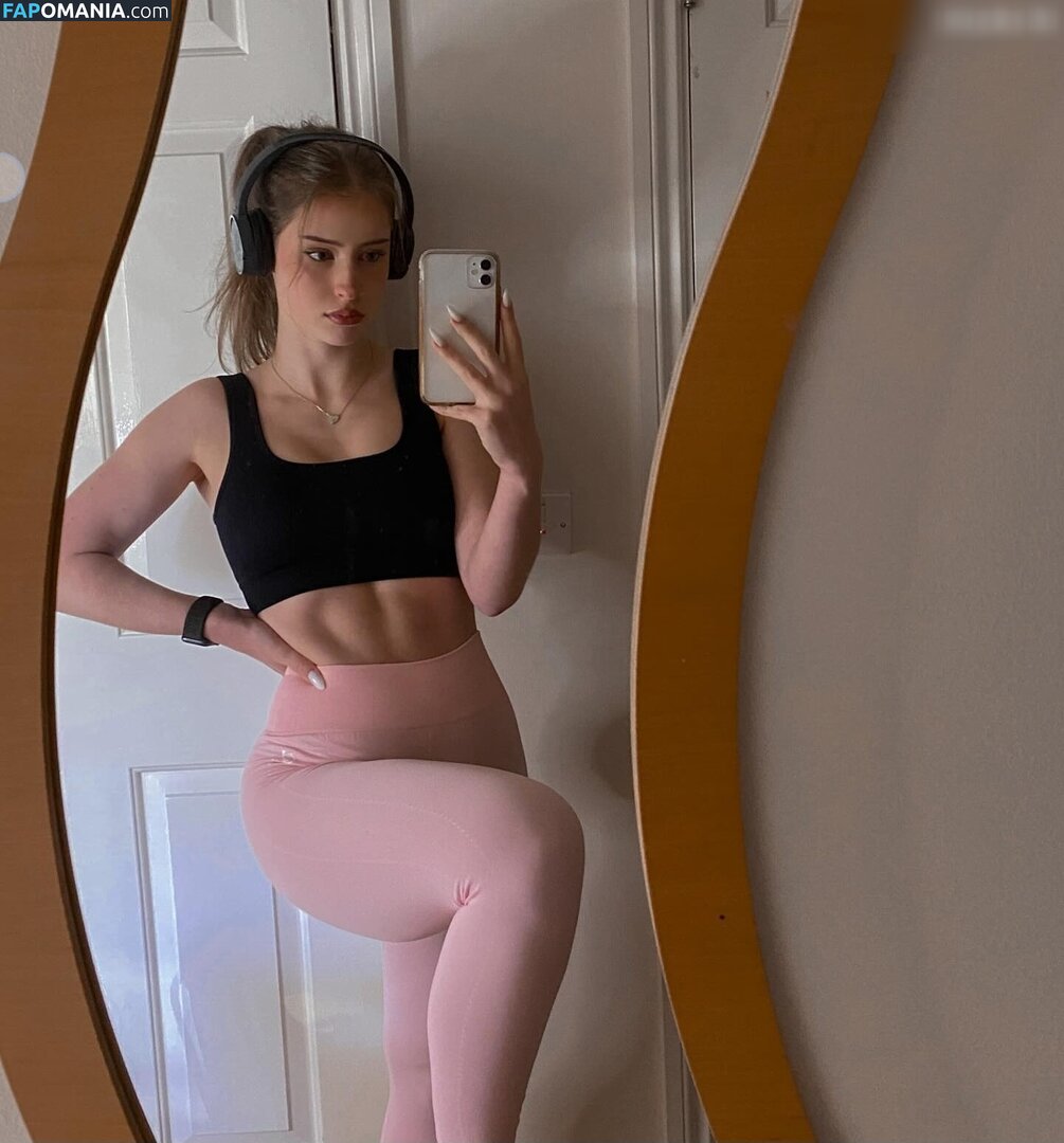 Mira Szalma / https: / mira.004 Nud OnlyFans  Fotografie scursă #245