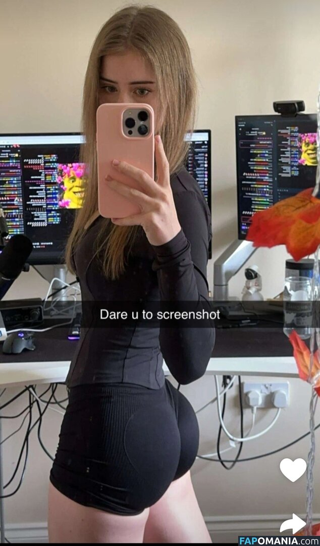 Mira Szalma / https: / mira.004 Nud OnlyFans  Fotografie scursă #332