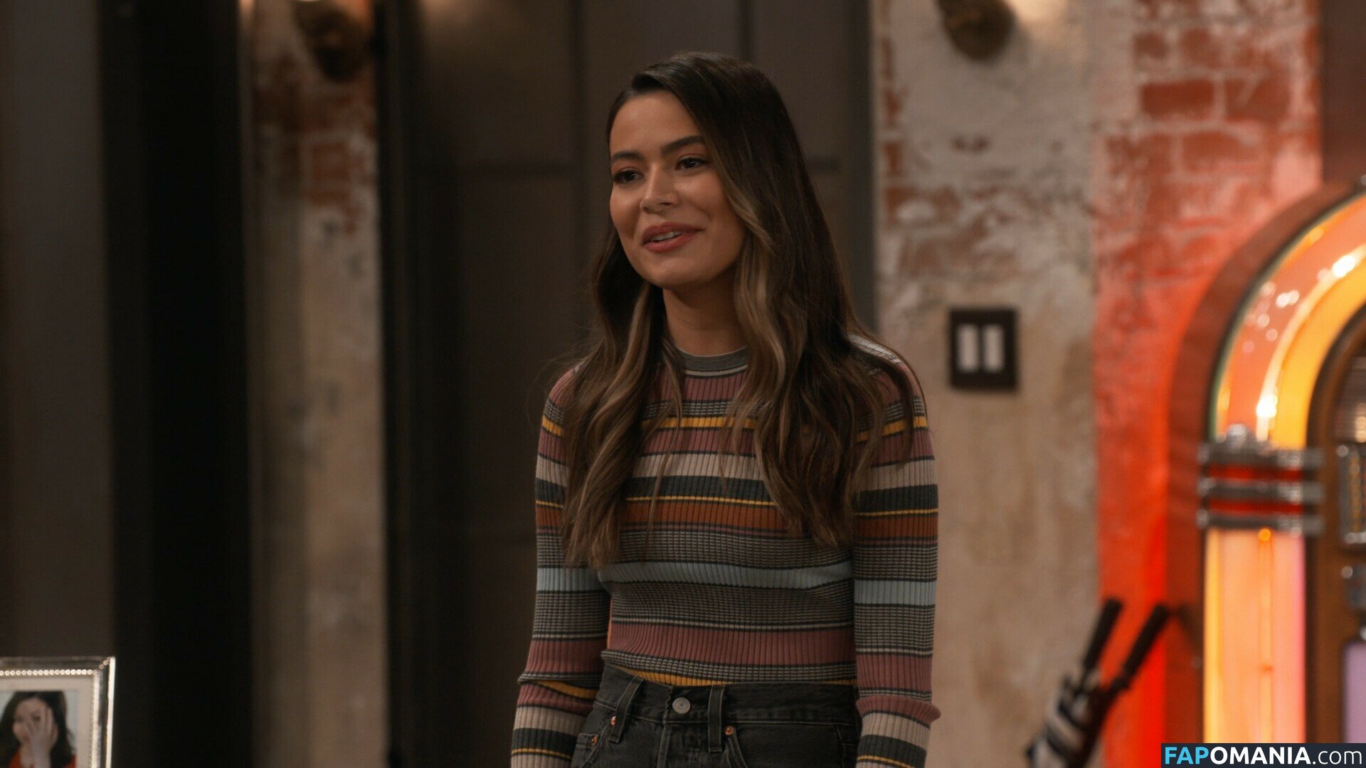 Miranda Cosgrove / MirandaCosgrove / onlyfanssz Nud OnlyFans  Fotografie scursă #78