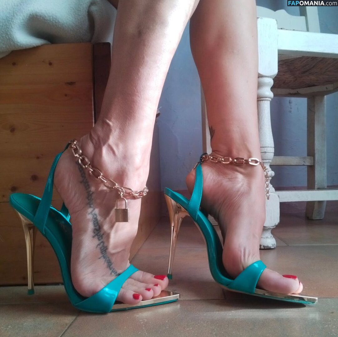 Miss V / miss_v2023 / missv6308 Nud OnlyFans  Fotografie scursă #3