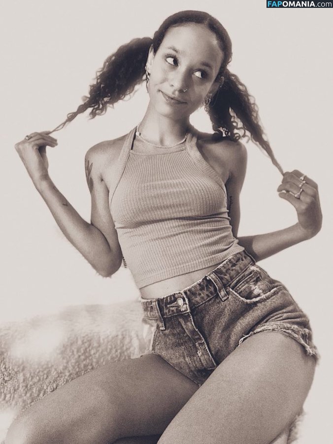 Mayliene / MissFairy Nud OnlyFans  Fotografie scursă #4