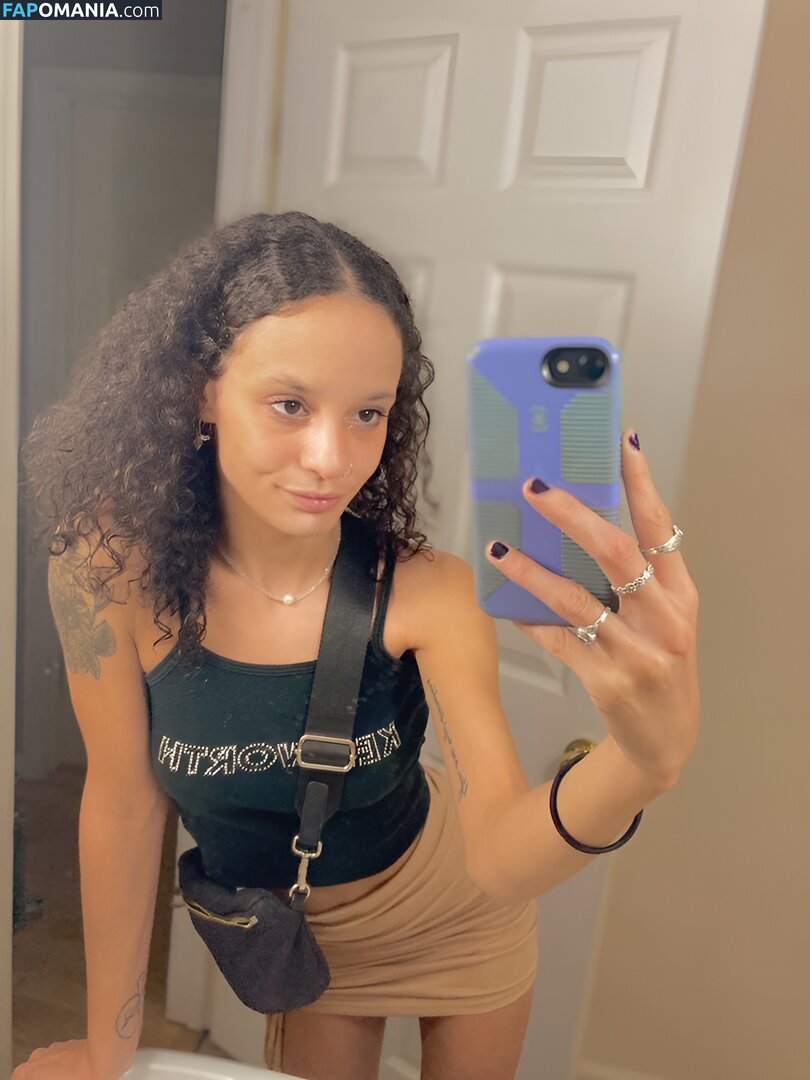 Mayliene / MissFairy Nud OnlyFans  Fotografie scursă #7