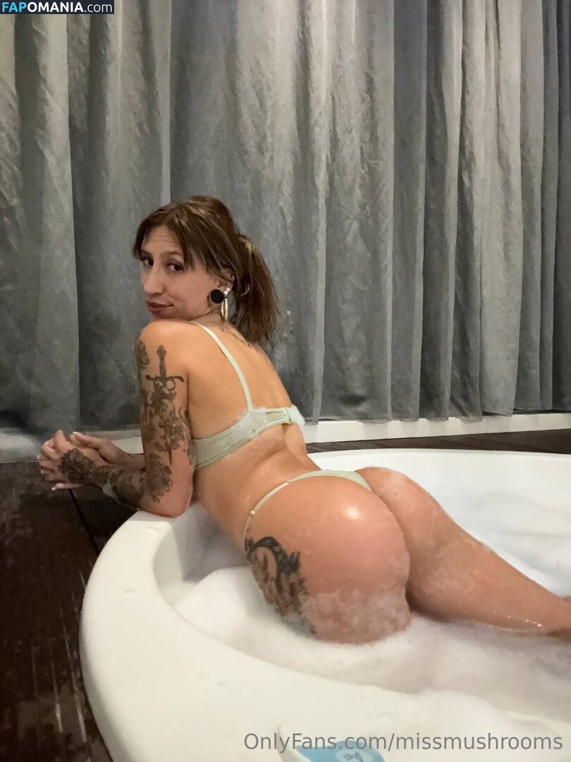 MissMushrooms / missmushr00ms Nud OnlyFans  Fotografie scursă #3